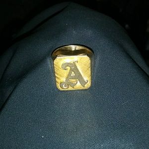 18kt gold ring